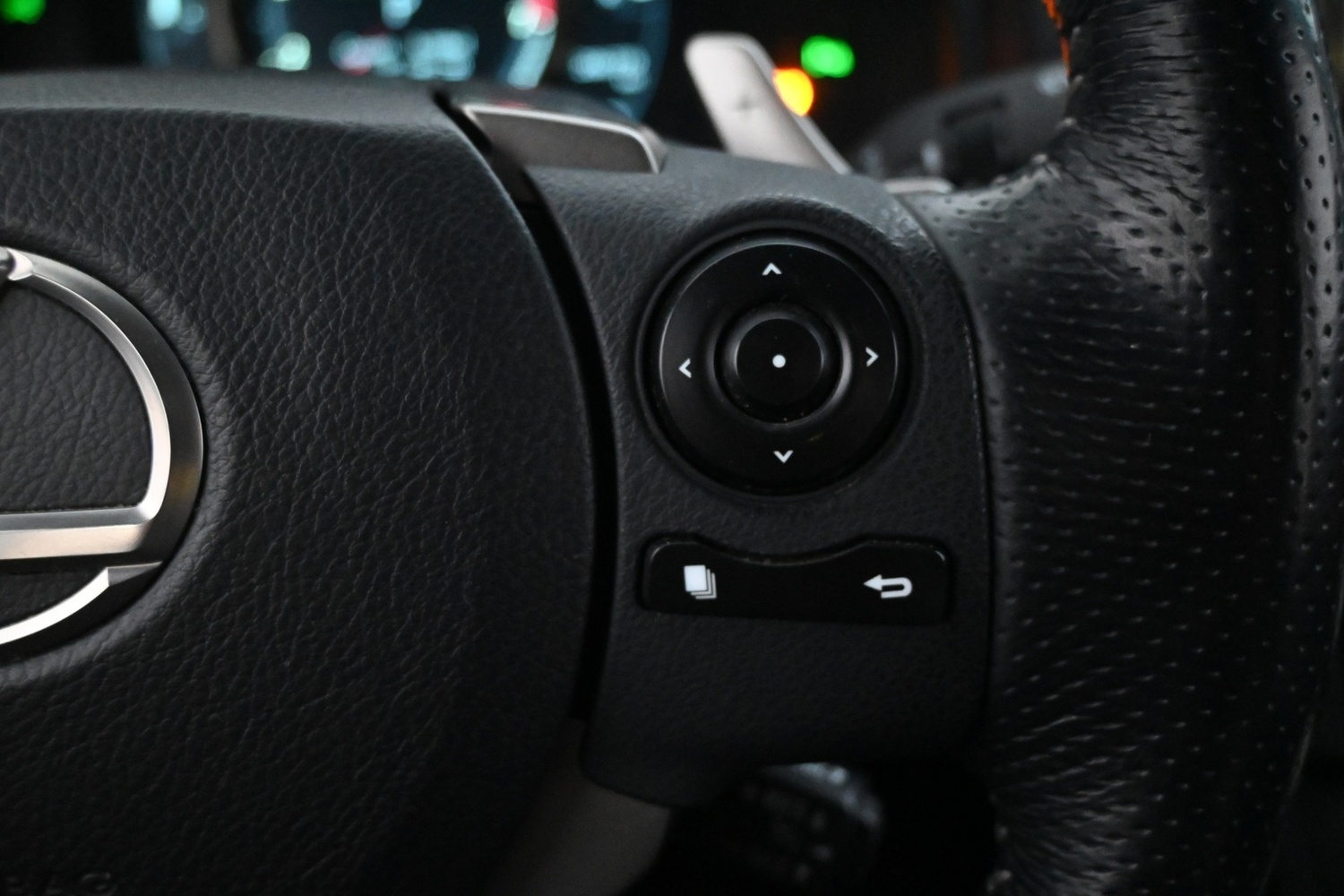Lexus IS vaihtoauto