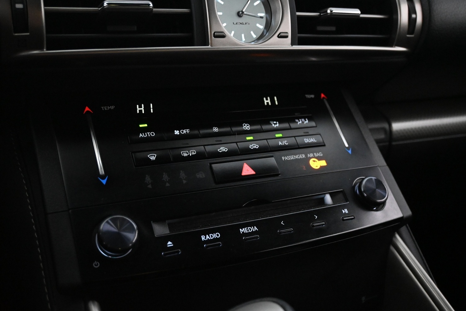 Lexus IS vaihtoauto