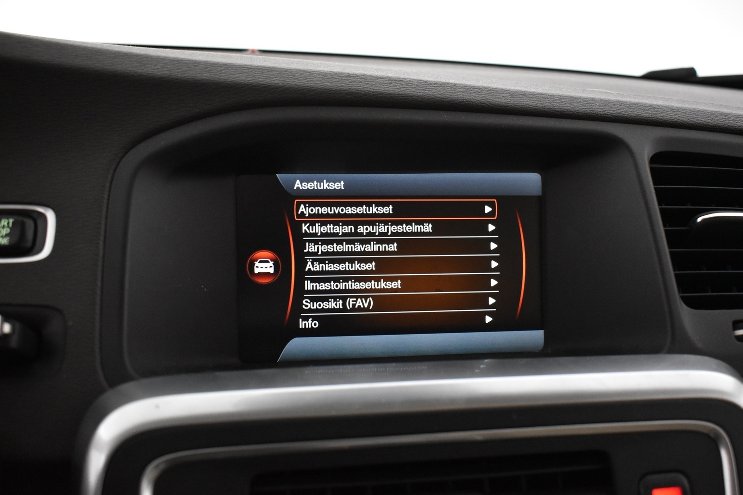 Volvo V60 vaihtoauto