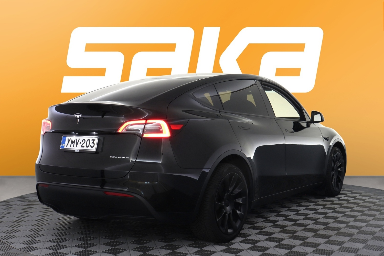 Tesla Model Y vaihtoauto