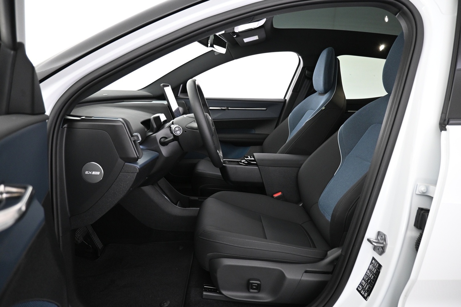 Volvo EX30 Cross Country vaihtoauto