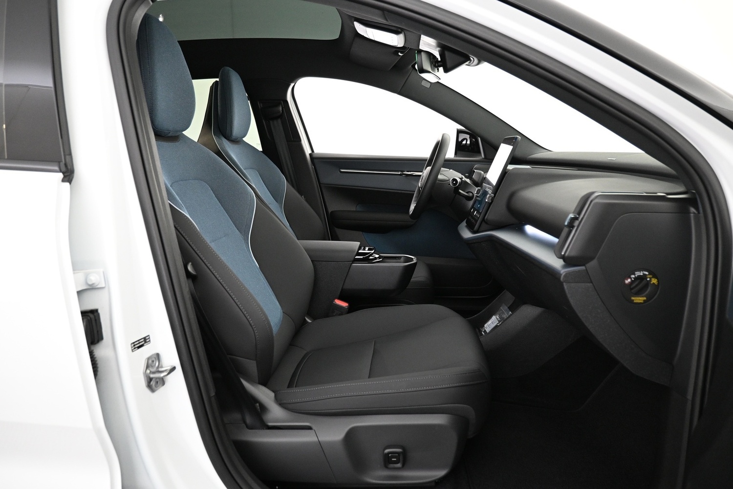 Volvo EX30 Cross Country vaihtoauto
