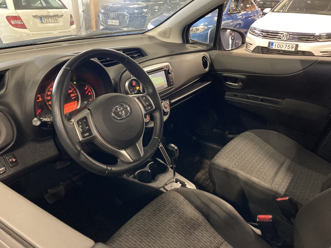 Toyota Yaris vaihtoauto