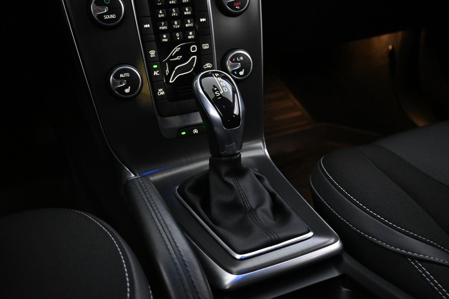 Volvo V40 vaihtoauto
