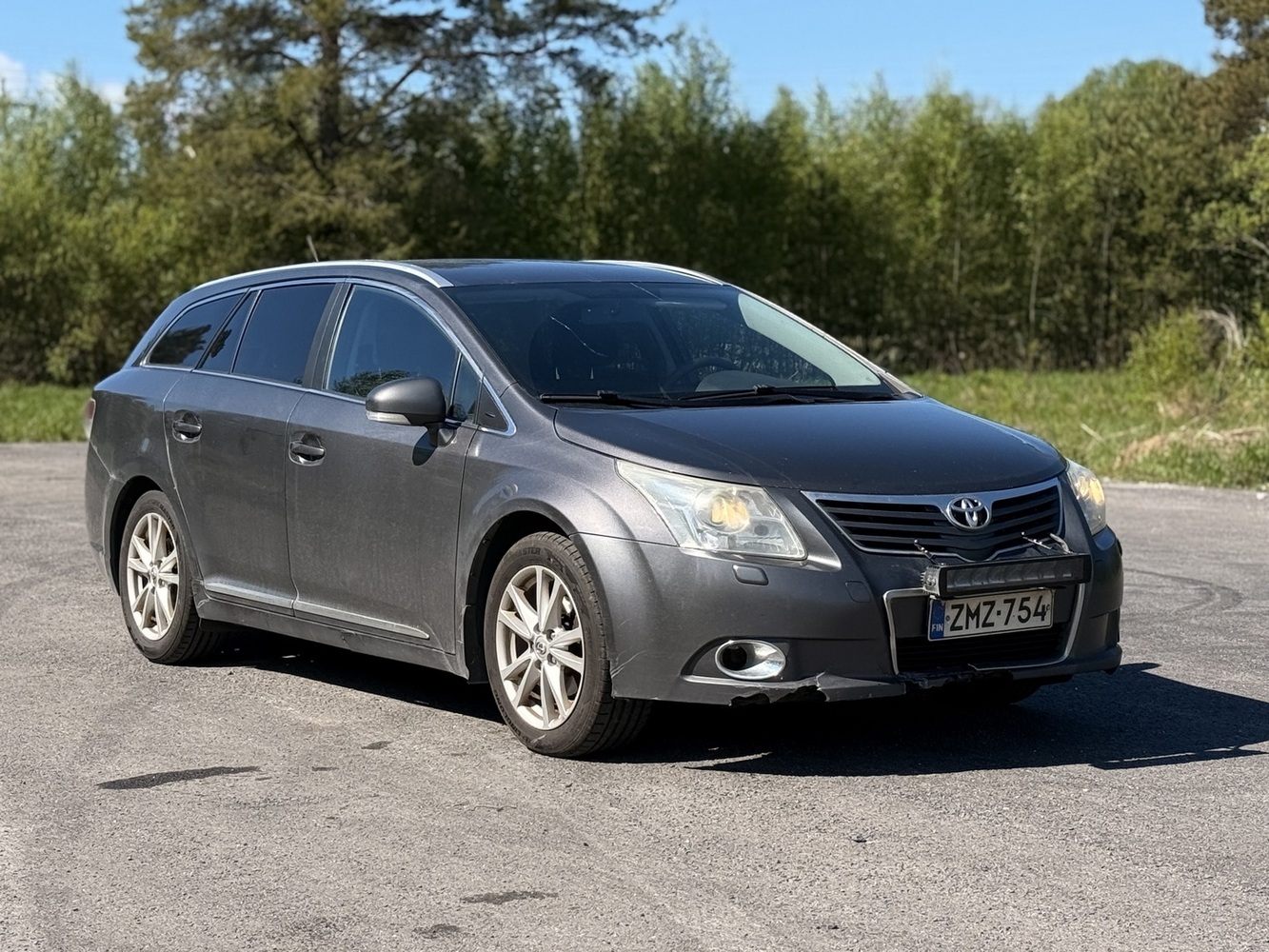 Toyota Avensis vaihtoauto