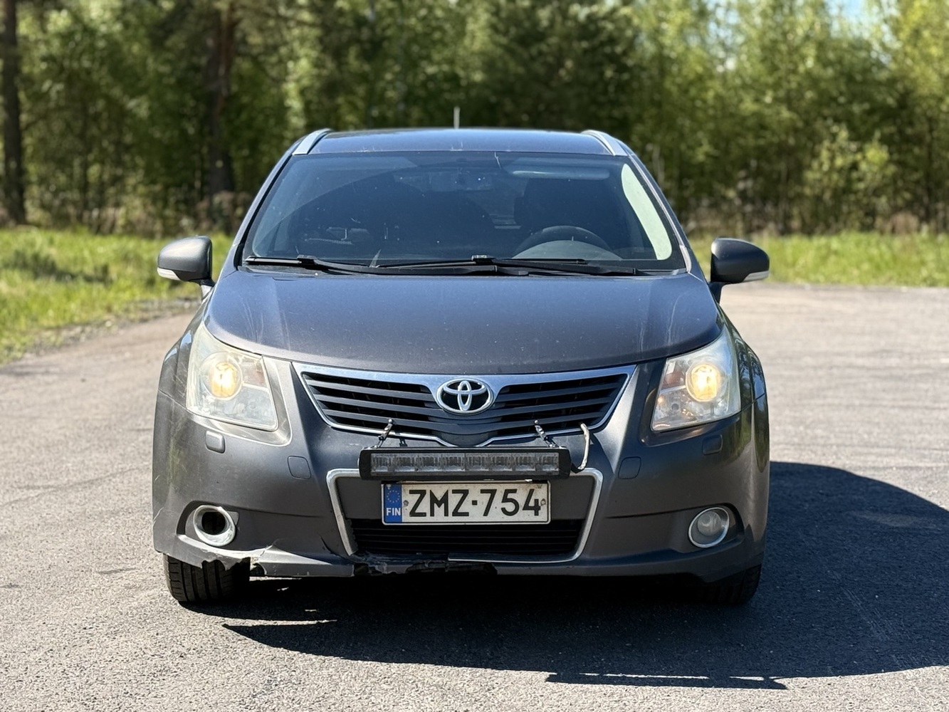 Toyota Avensis vaihtoauto