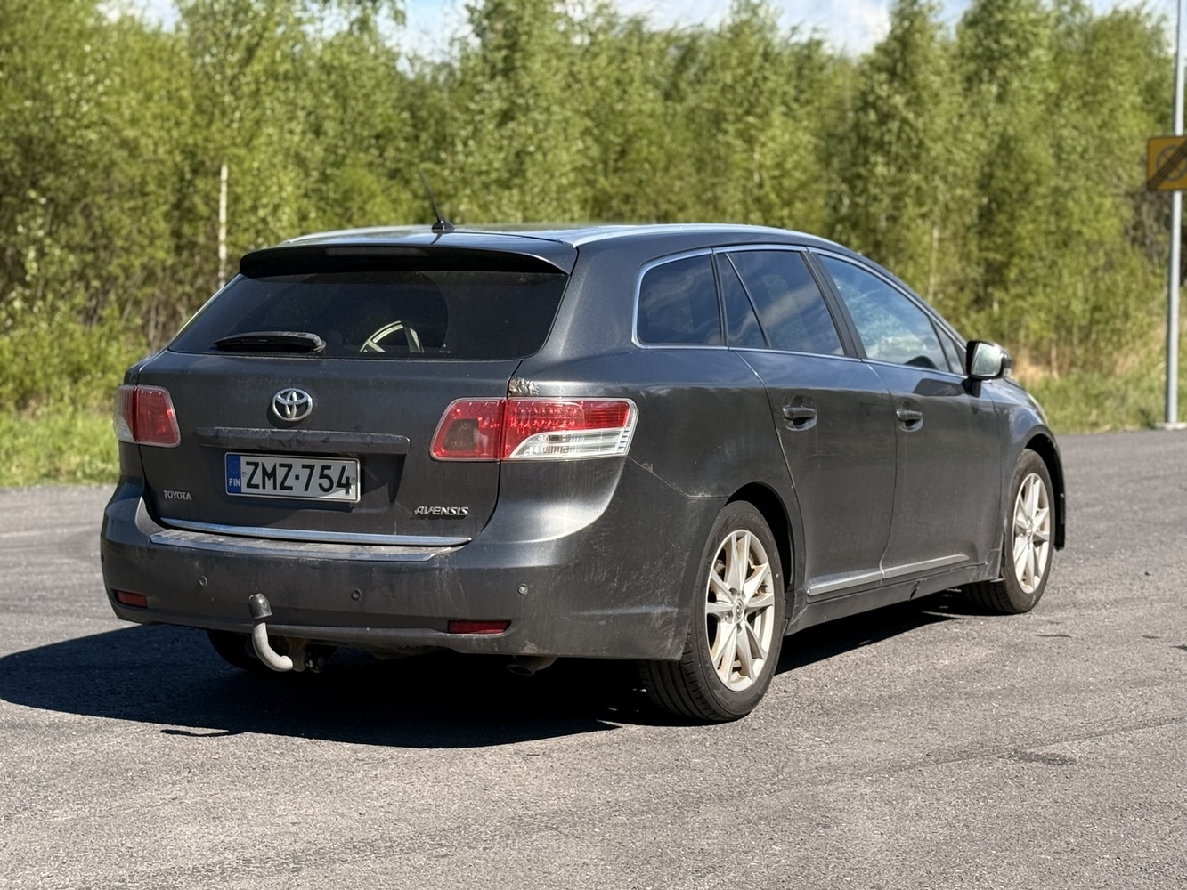 Toyota Avensis vaihtoauto
