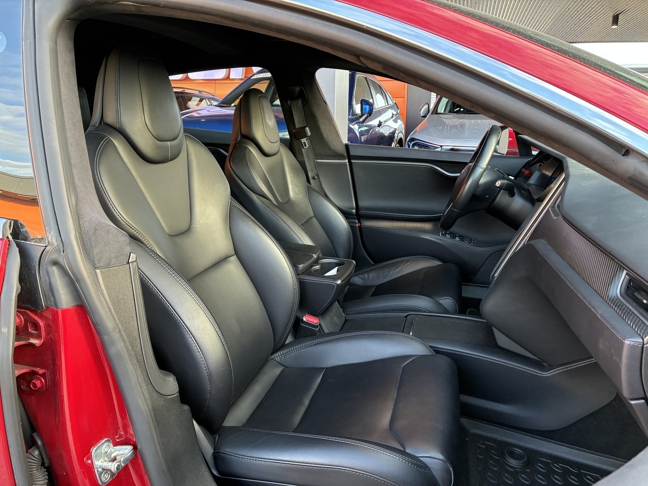 Tesla Model S vaihtoauto