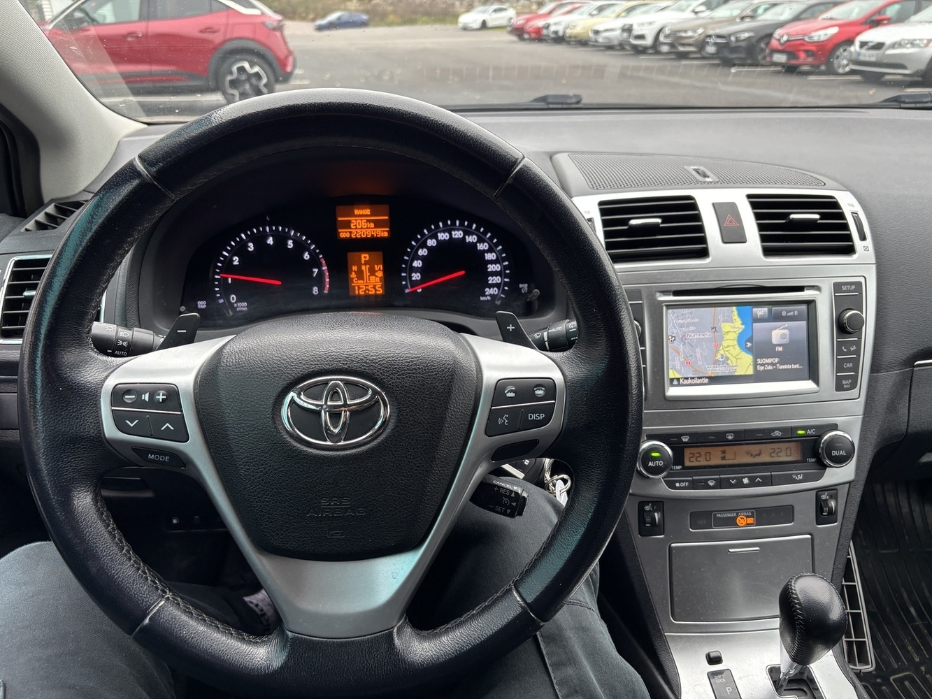 Toyota Avensis vaihtoauto