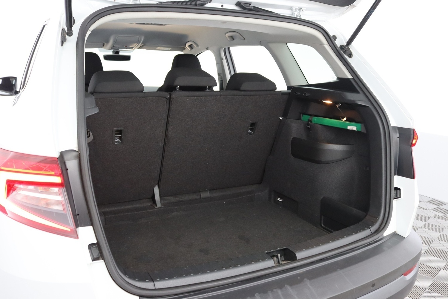 Skoda Karoq vaihtoauto