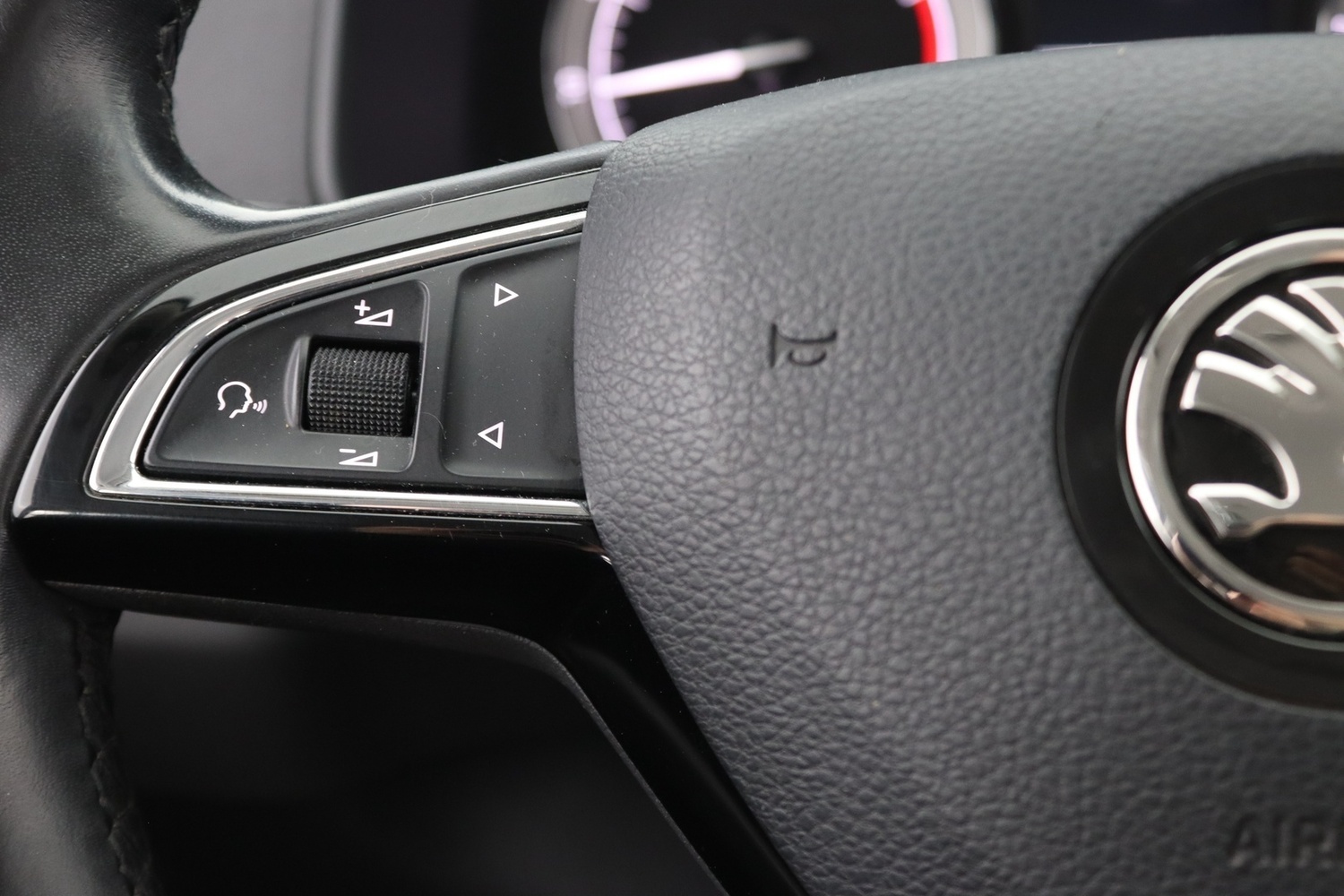 Skoda Karoq vaihtoauto