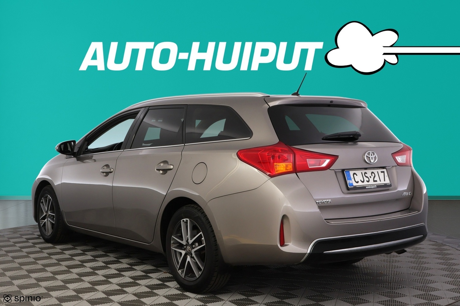 Toyota Auris vaihtoauto