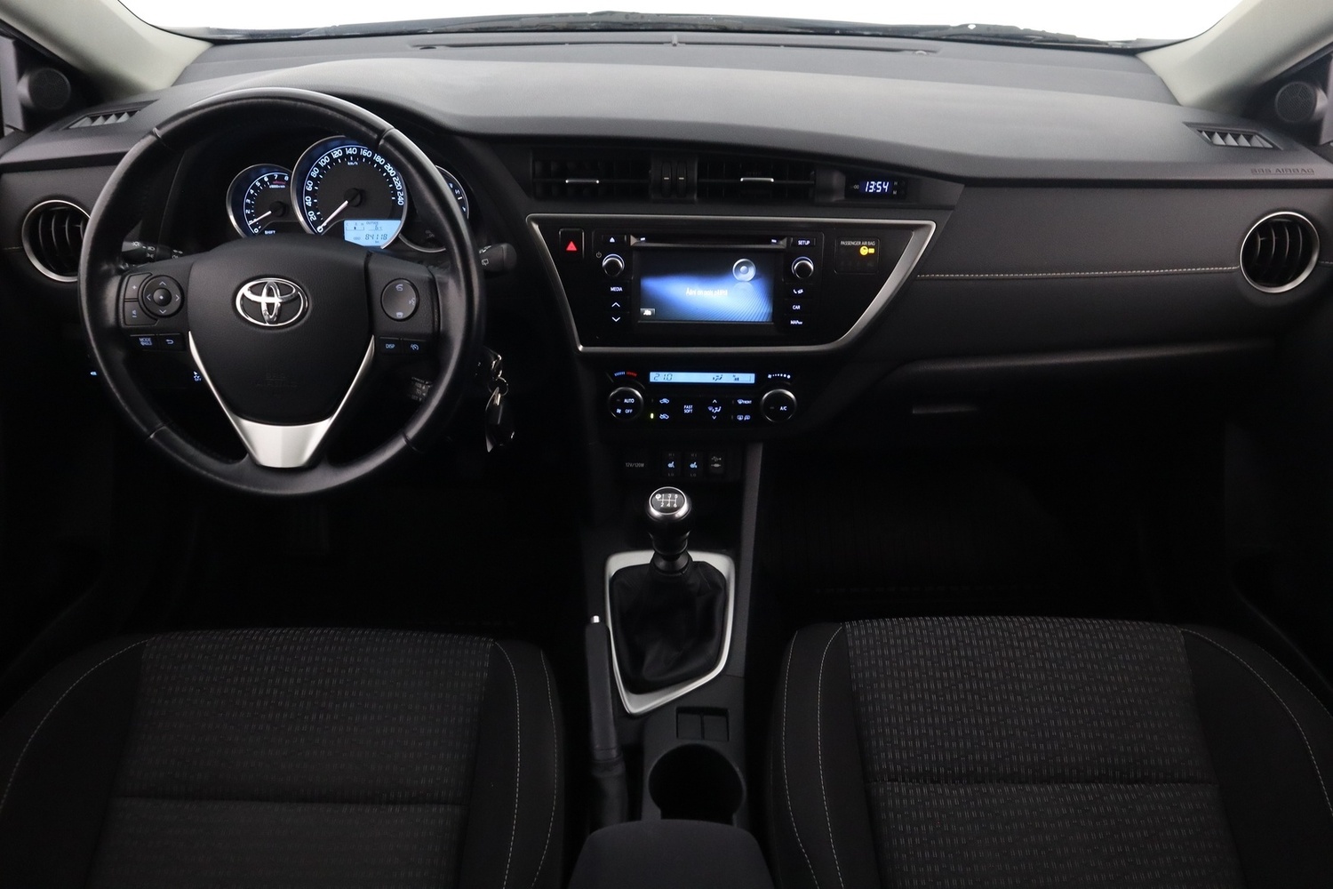 Toyota Auris vaihtoauto