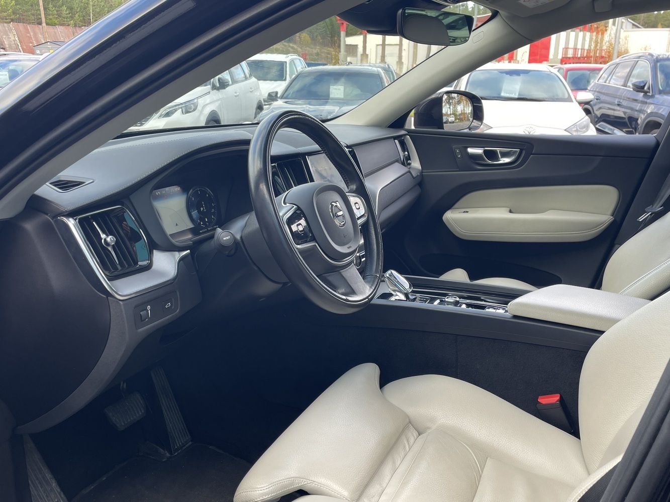 Volvo XC60 vaihtoauto