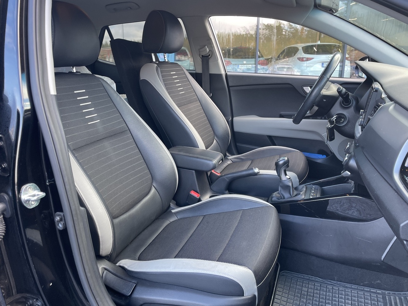 Kia Stonic vaihtoauto