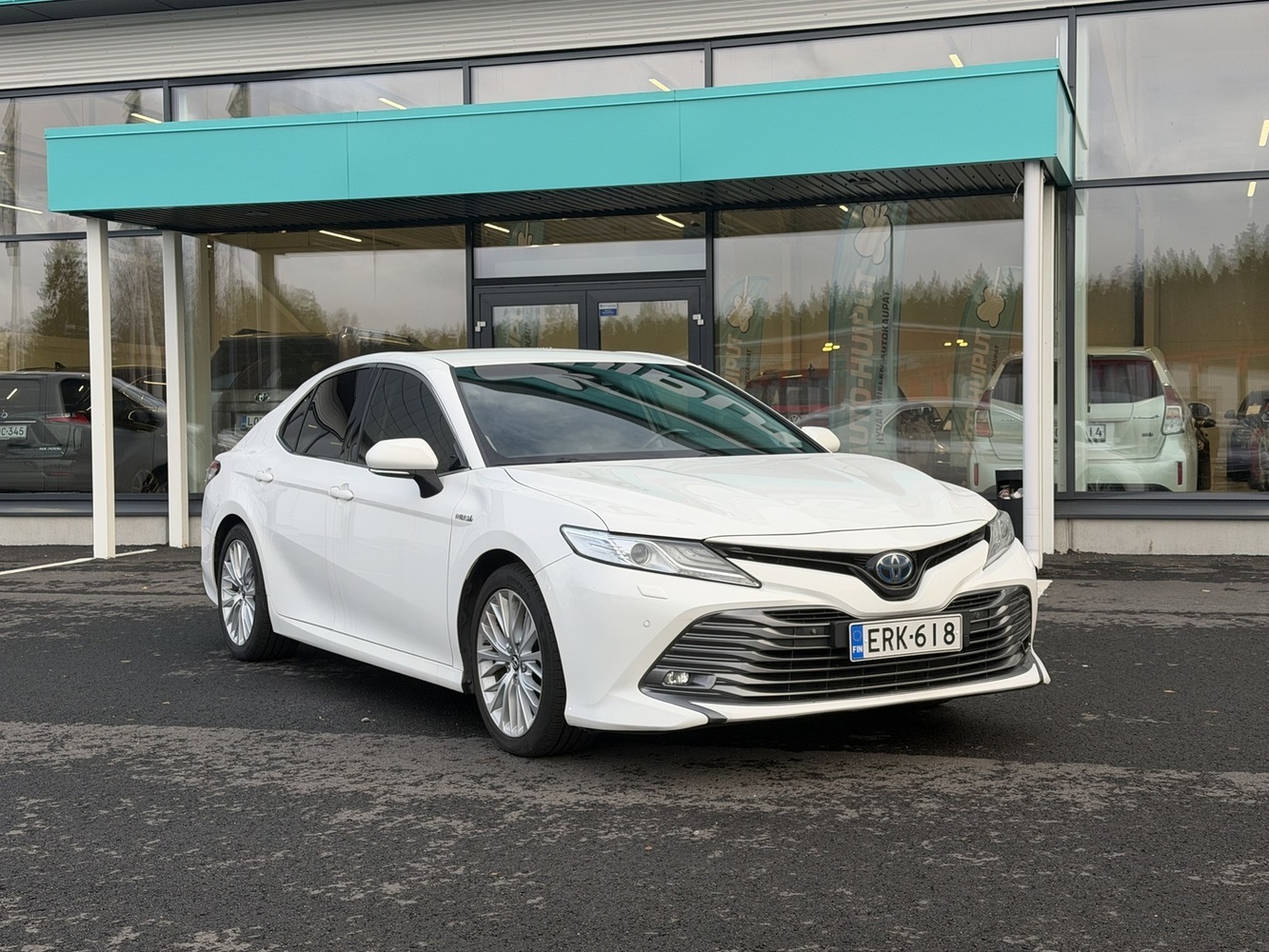 Toyota Camry vaihtoauto