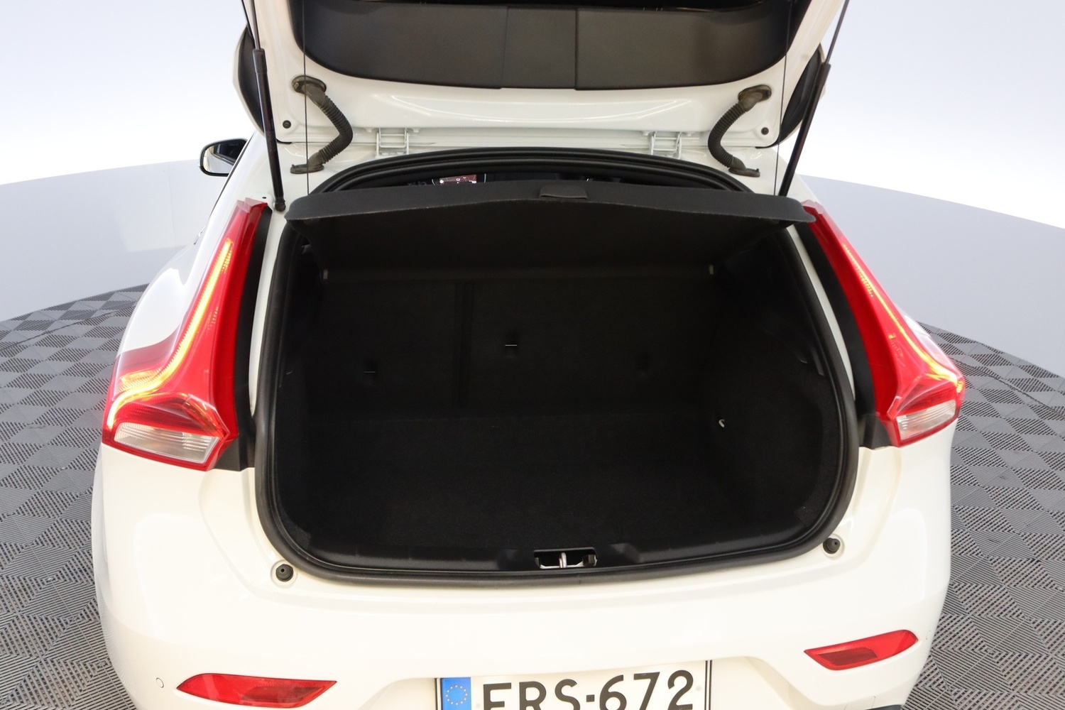Volvo V40 vaihtoauto