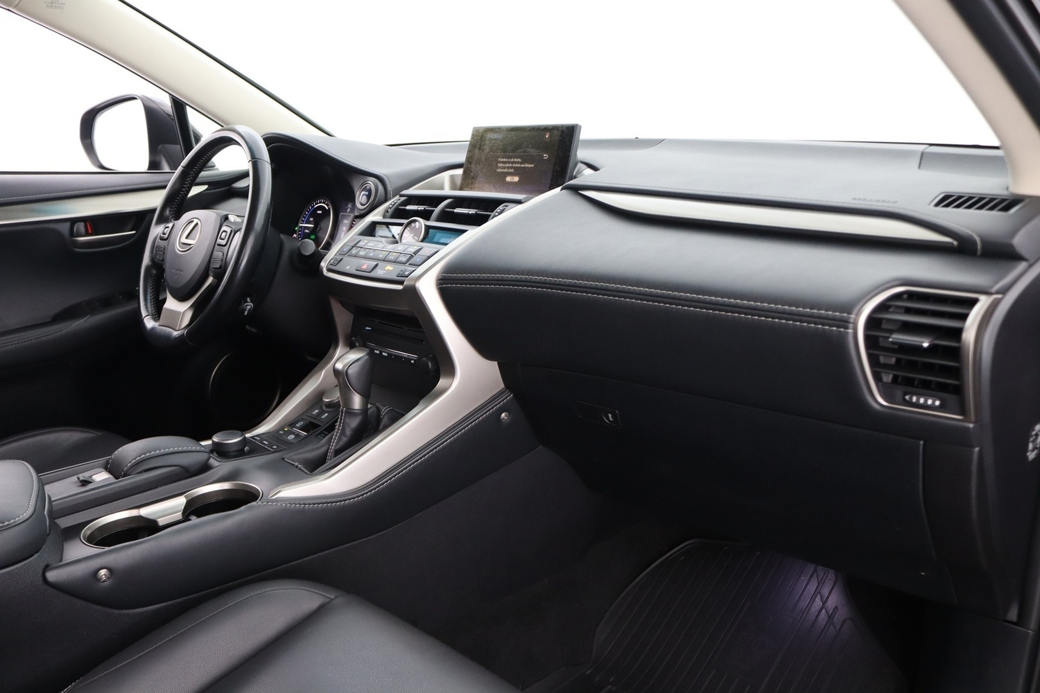 Lexus NX vaihtoauto