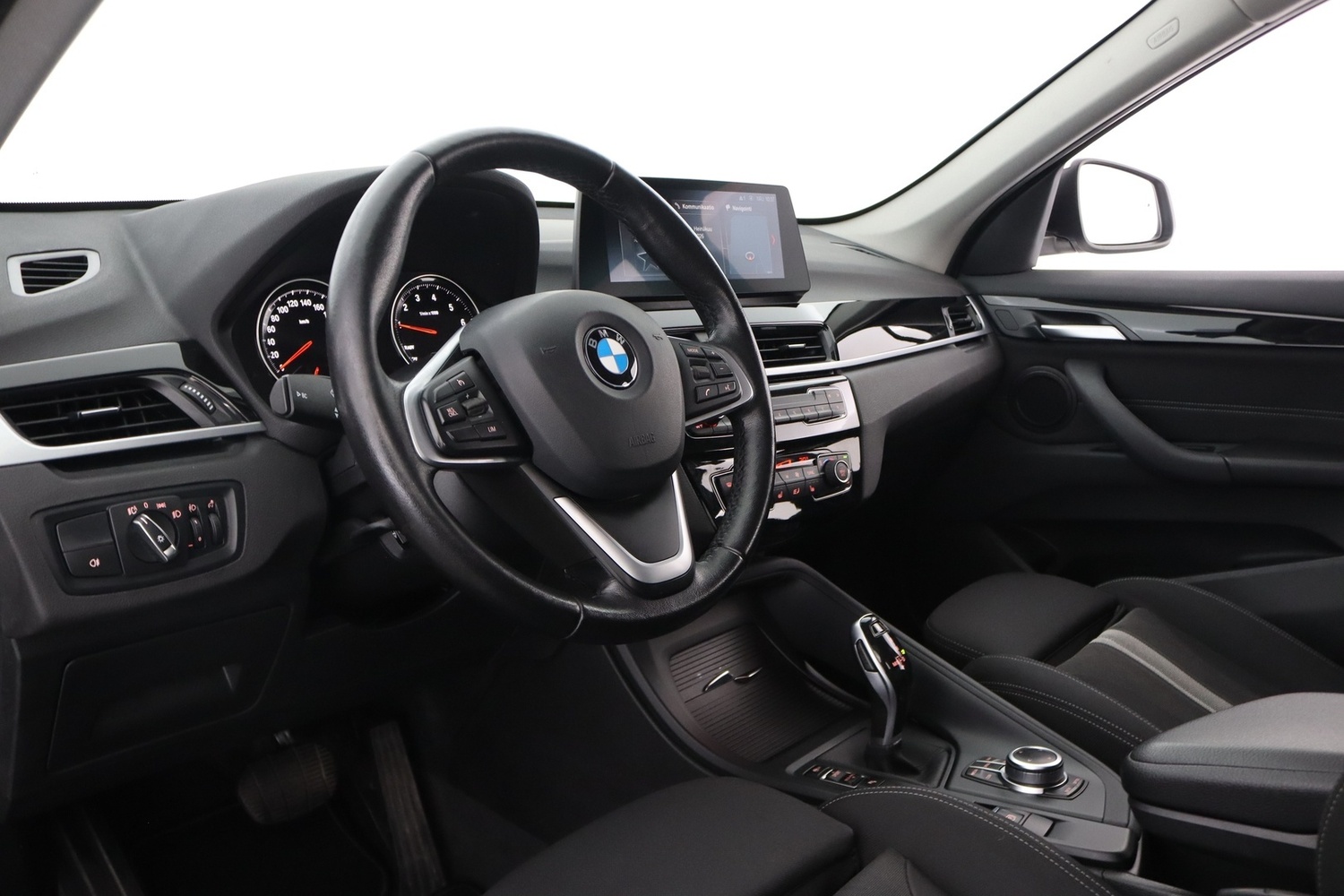 BMW X1 vaihtoauto