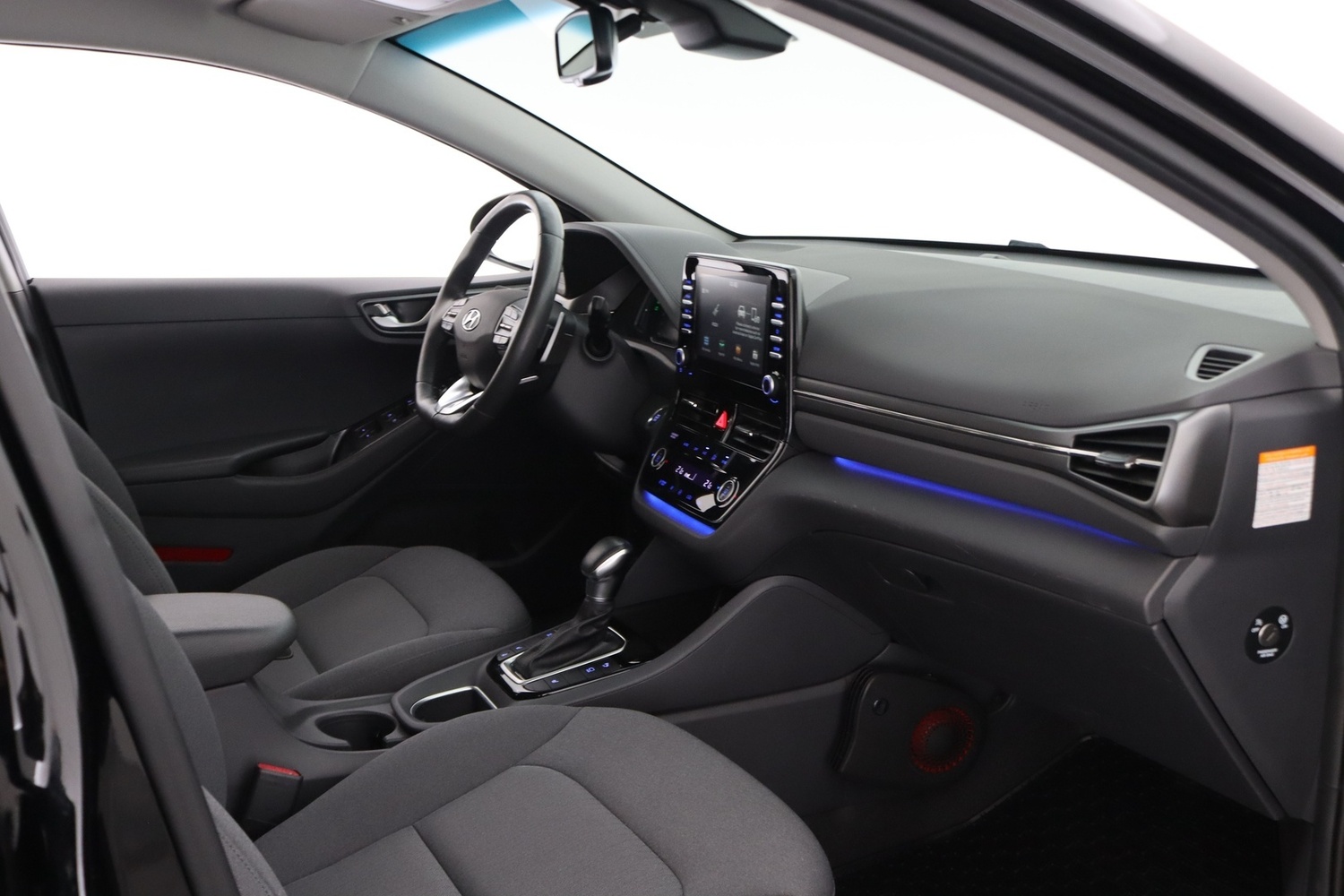 Hyundai IONIQ hybrid vaihtoauto