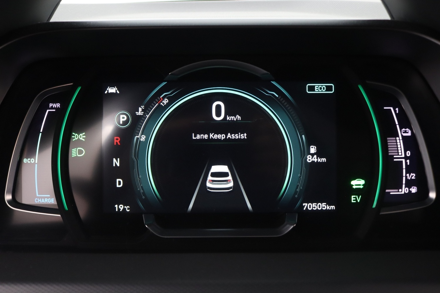 Hyundai IONIQ hybrid vaihtoauto