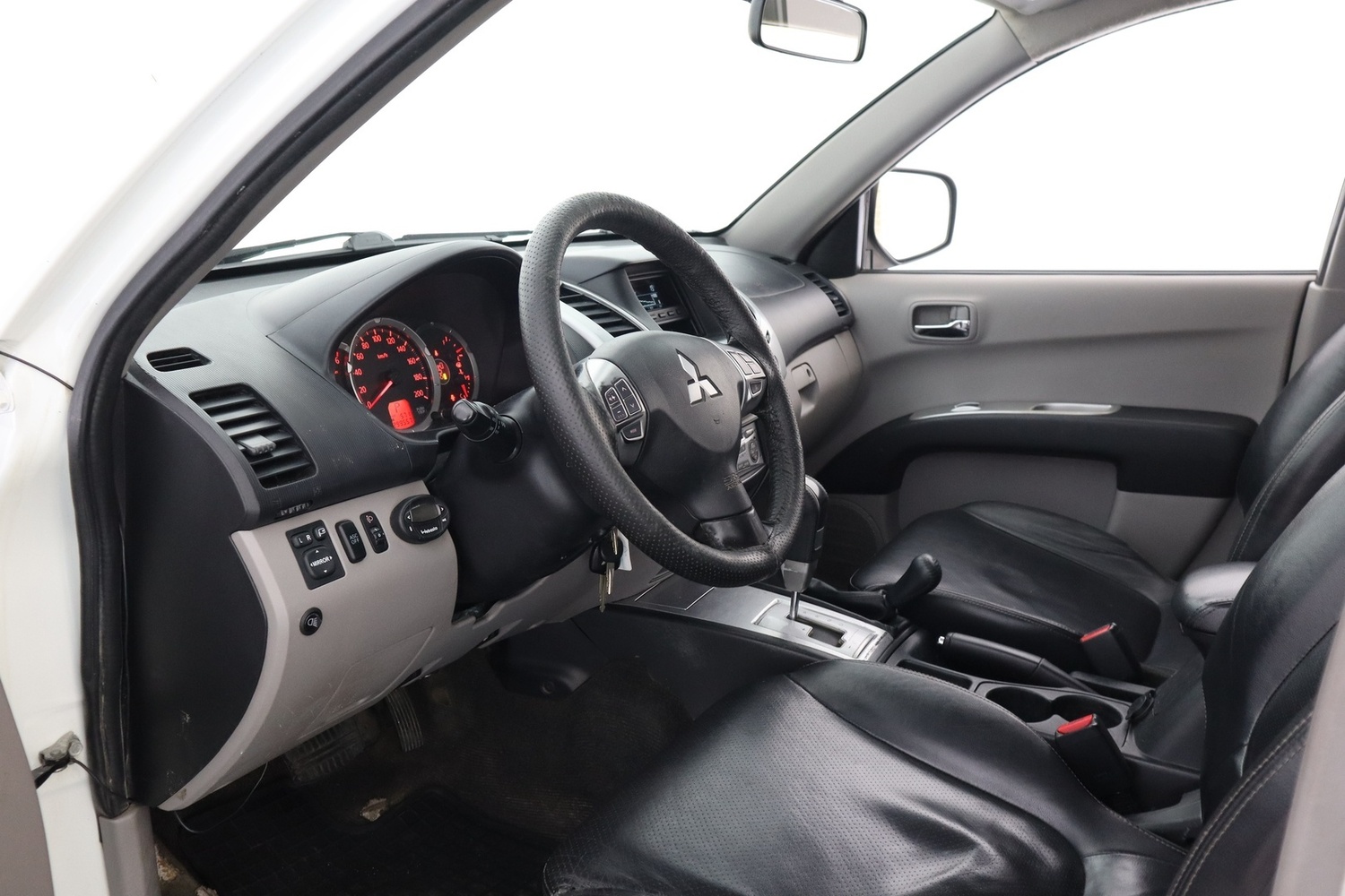 Mitsubishi L200 vaihtoauto
