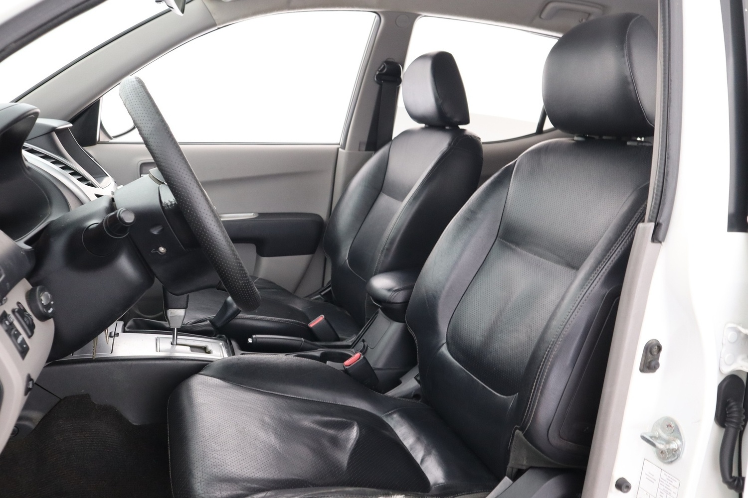 Mitsubishi L200 vaihtoauto
