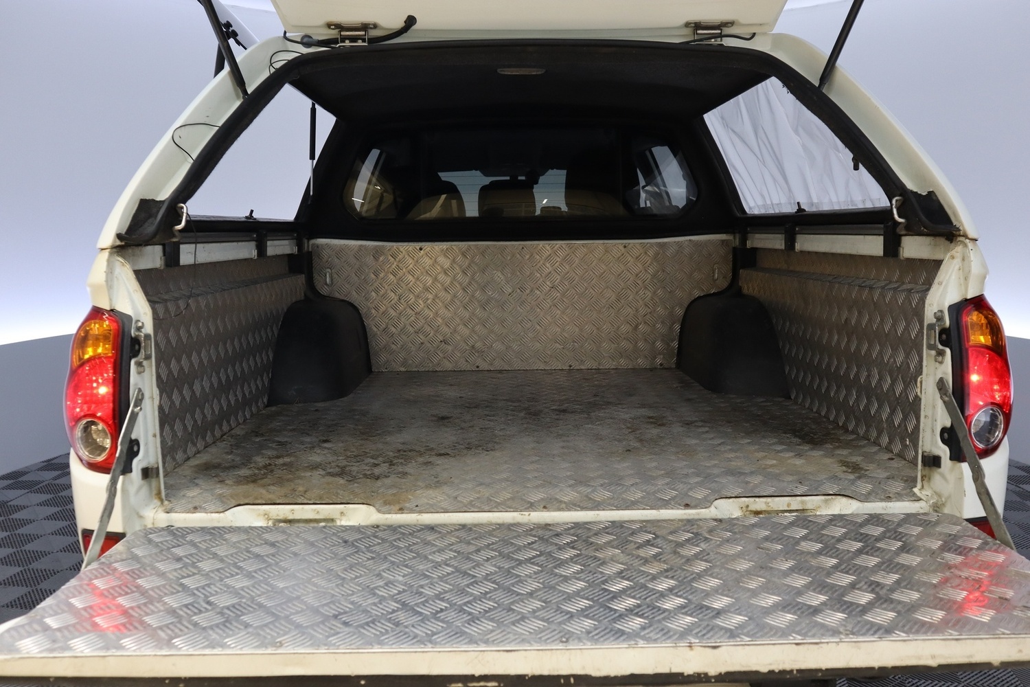 Mitsubishi L200 vaihtoauto