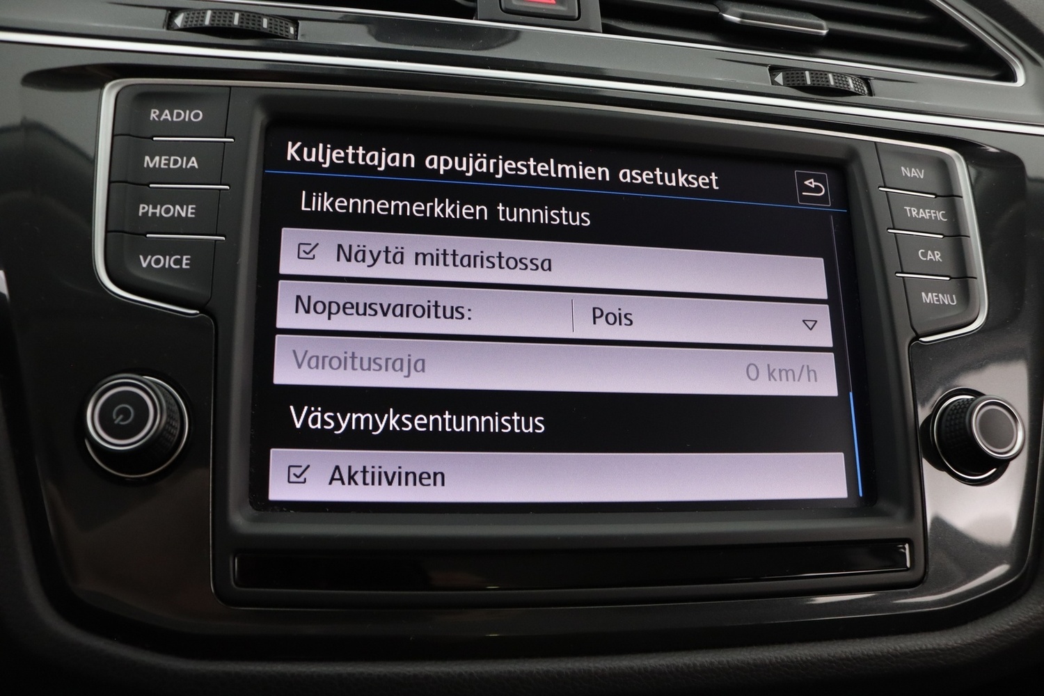 Volkswagen Tiguan vaihtoauto