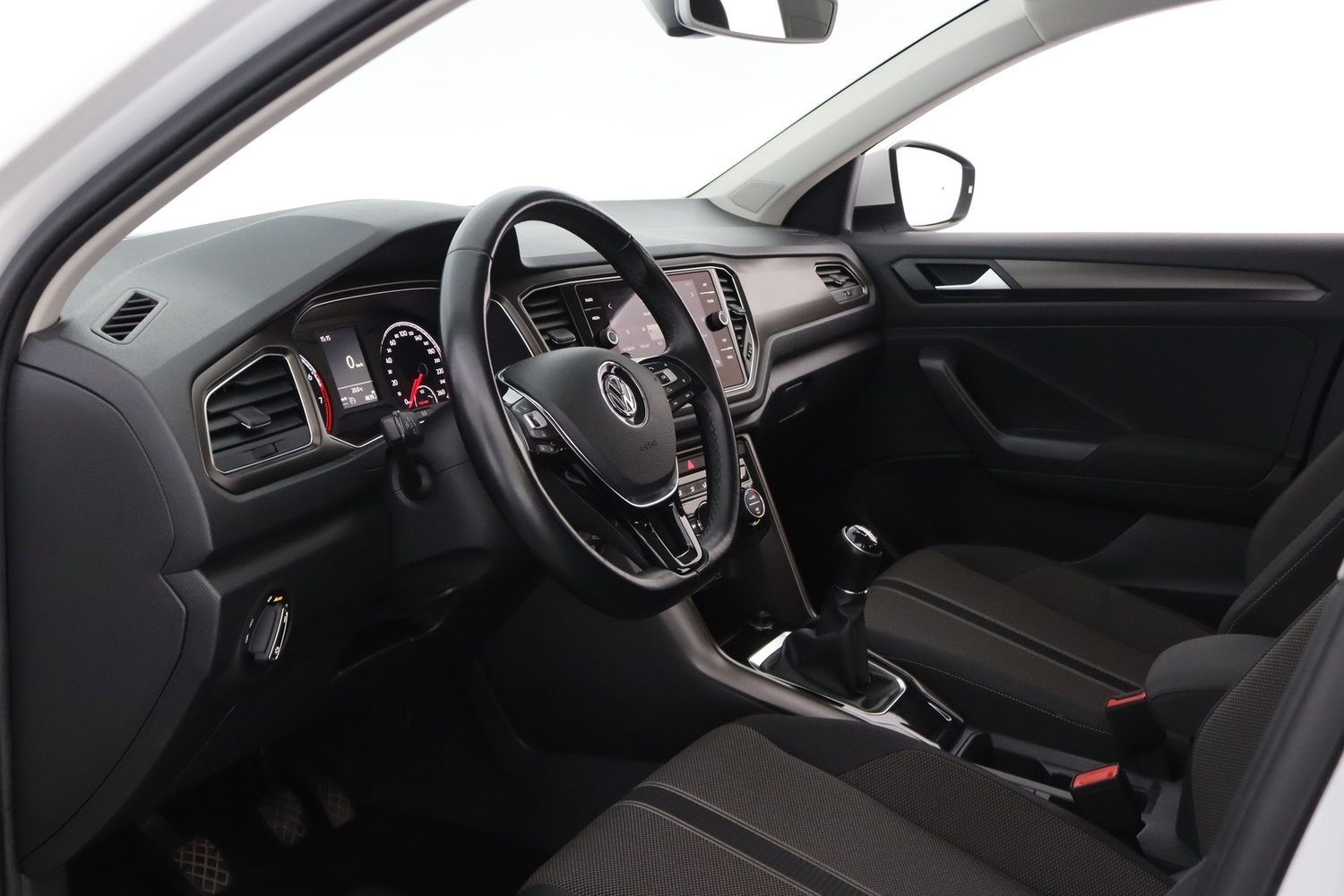 Volkswagen T-Roc vaihtoauto