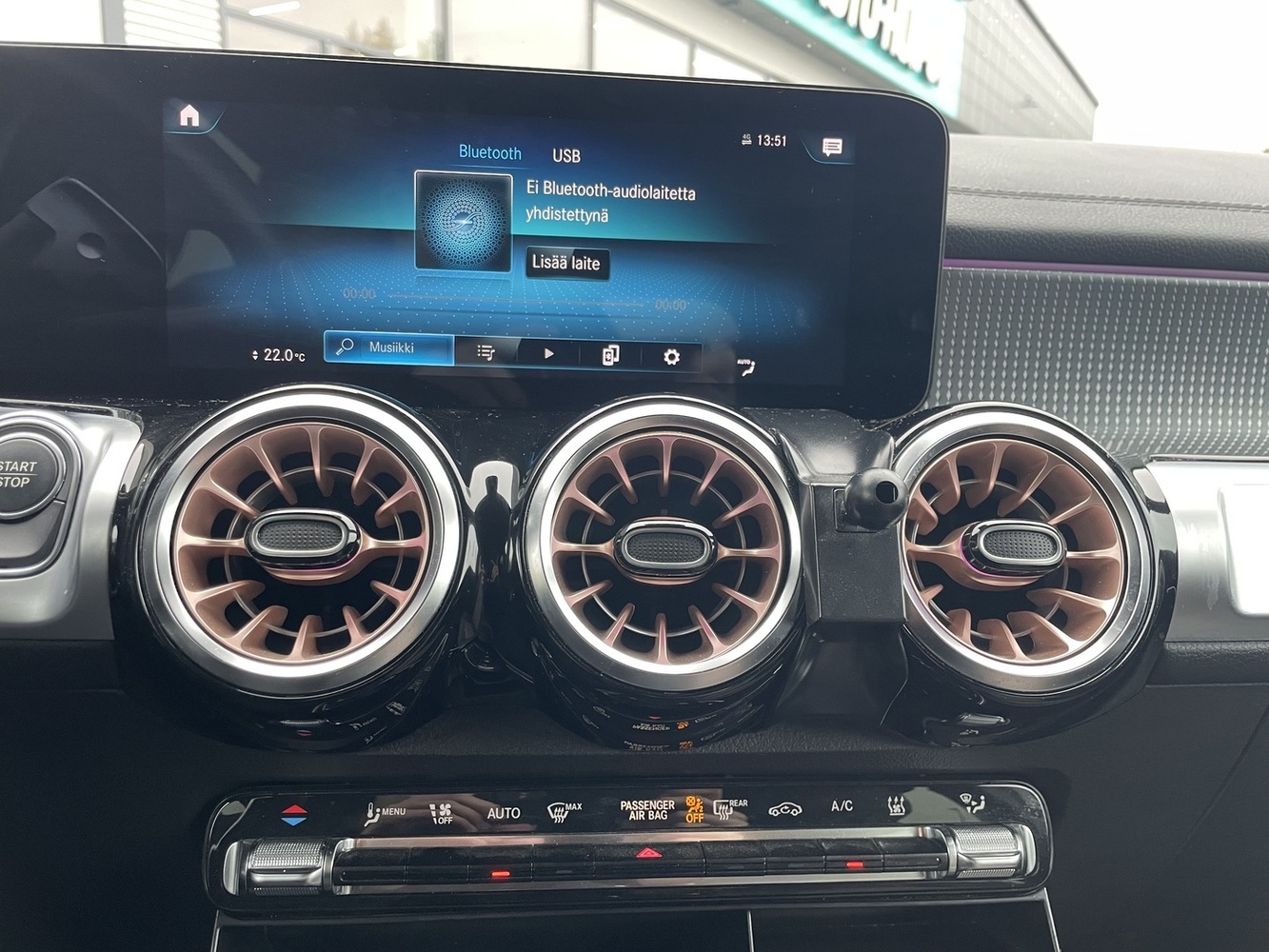 Mercedes-Benz EQB vaihtoauto