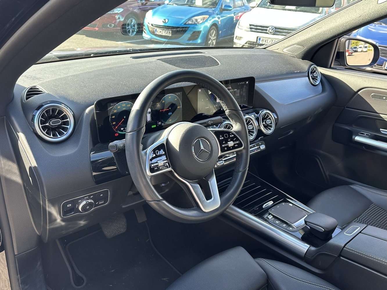 Mercedes-Benz EQA vaihtoauto