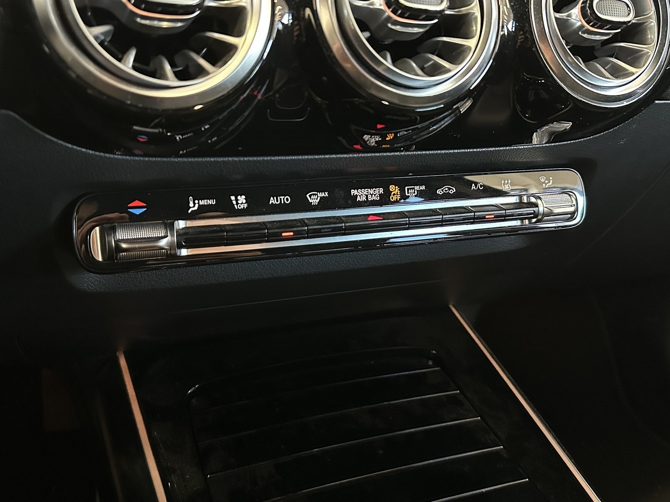 Mercedes-Benz EQA vaihtoauto