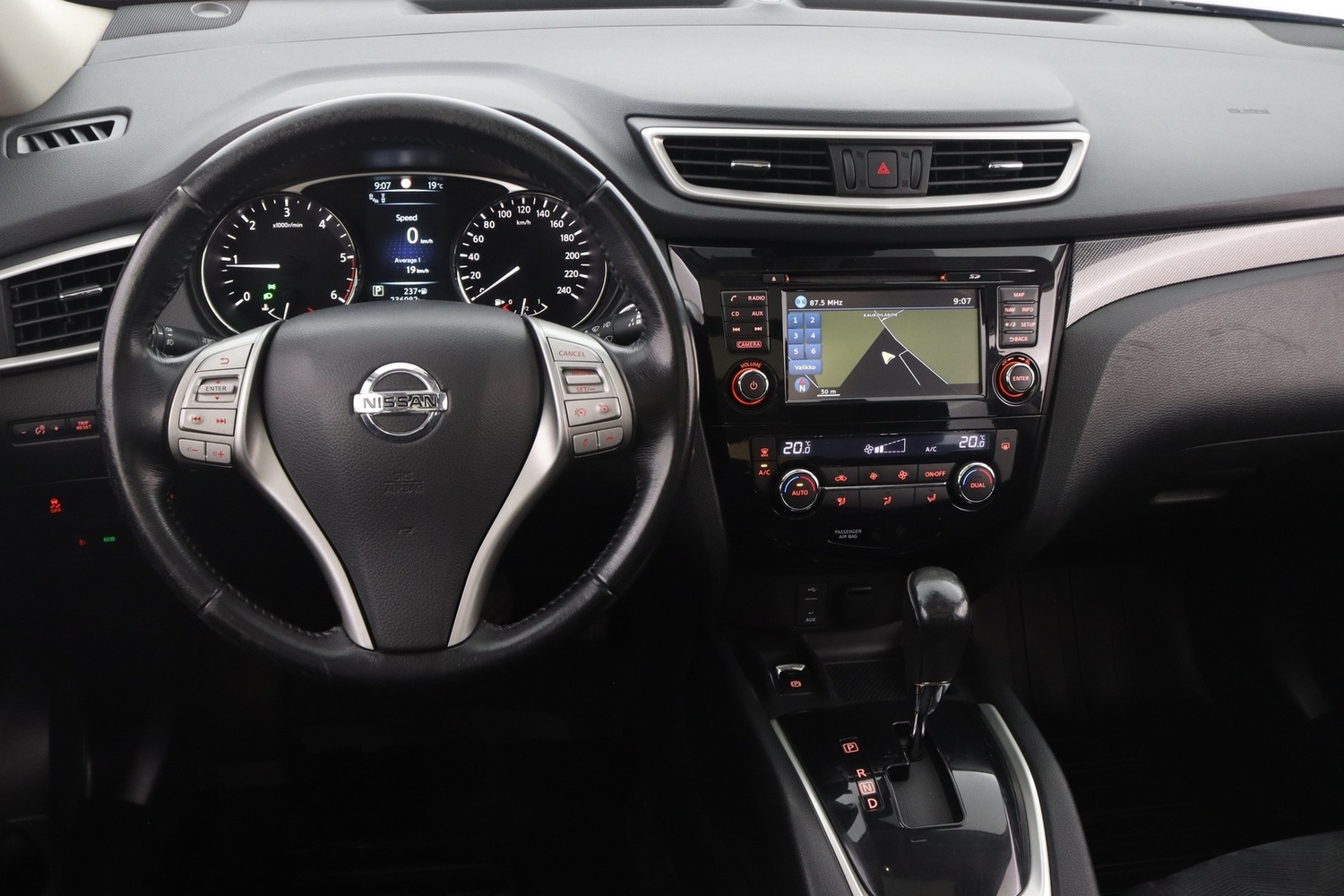 Nissan X-Trail vaihtoauto