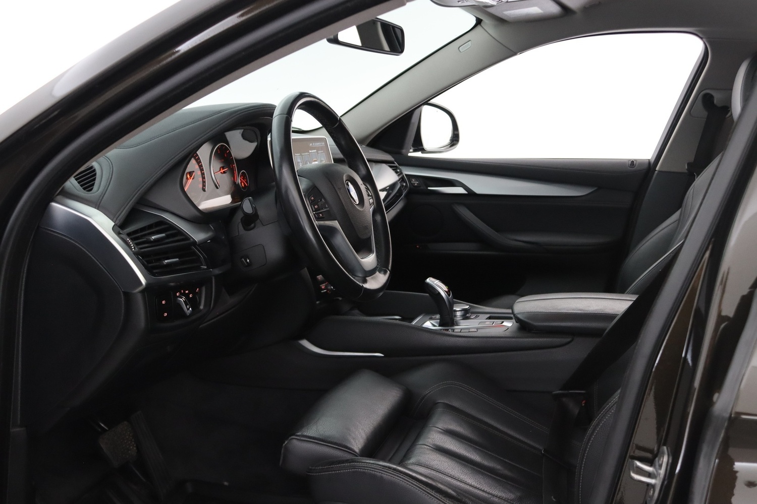 BMW X6 vaihtoauto