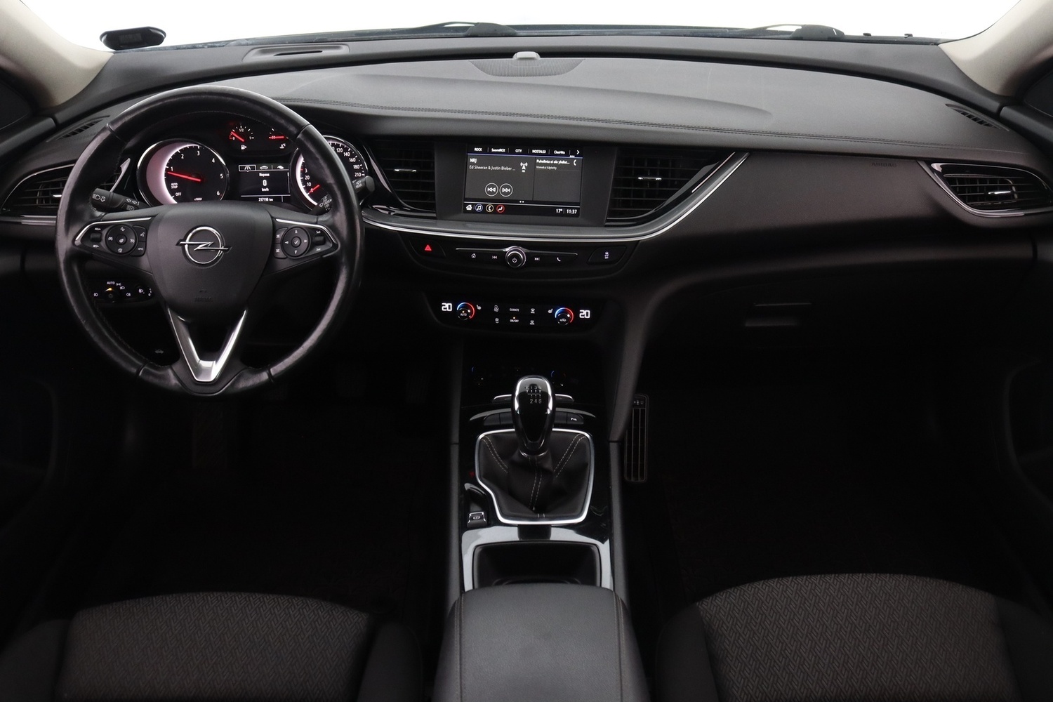 Opel Insignia vaihtoauto