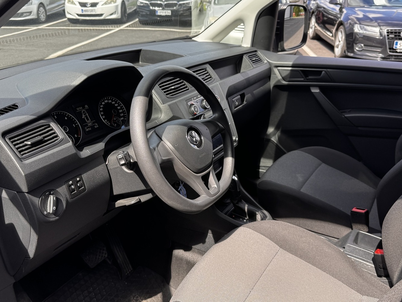 Volkswagen Caddy Maxi vaihtoauto
