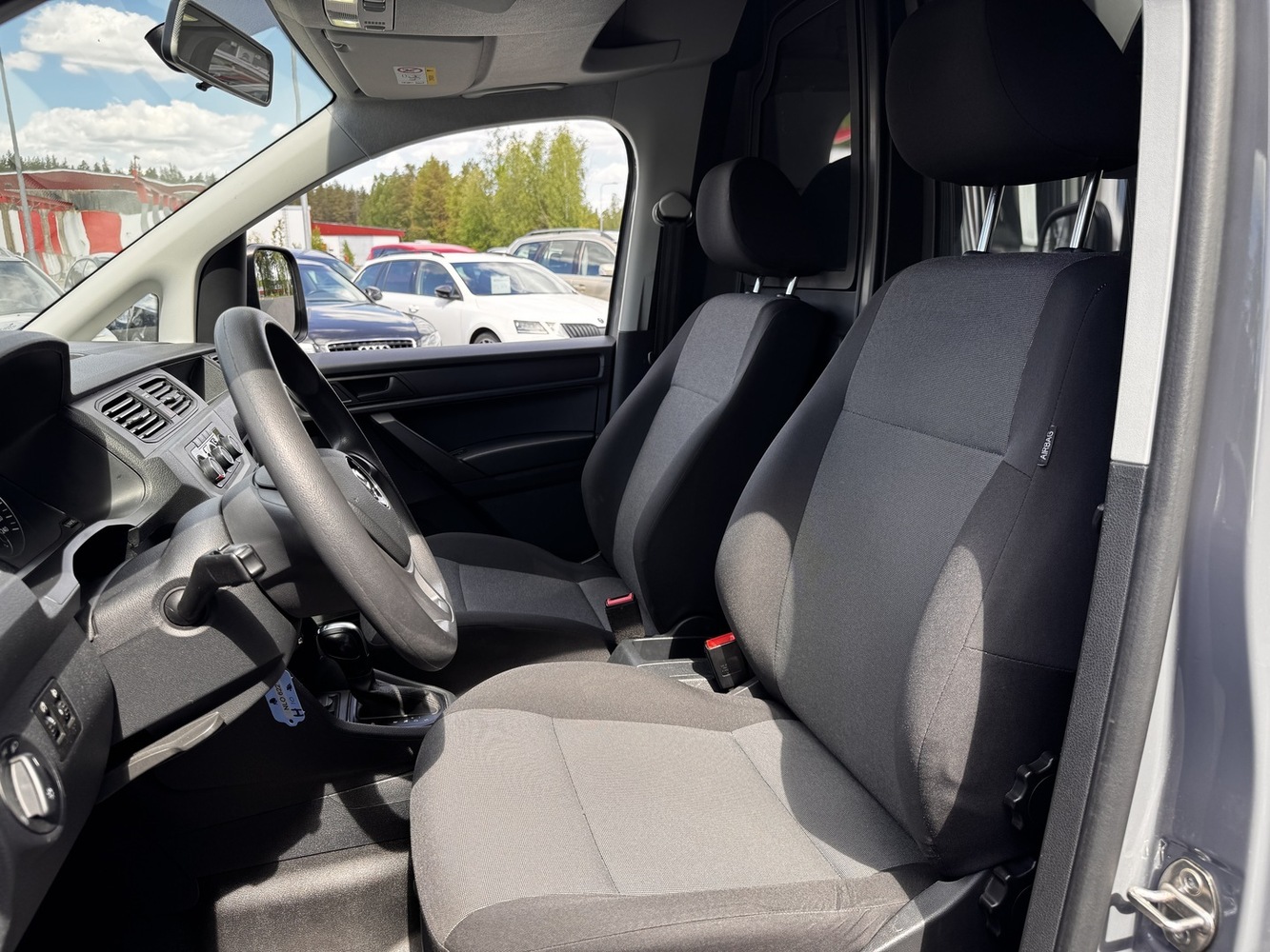 Volkswagen Caddy Maxi vaihtoauto