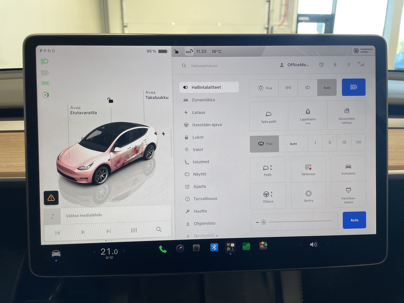 Tesla Model Y vaihtoauto