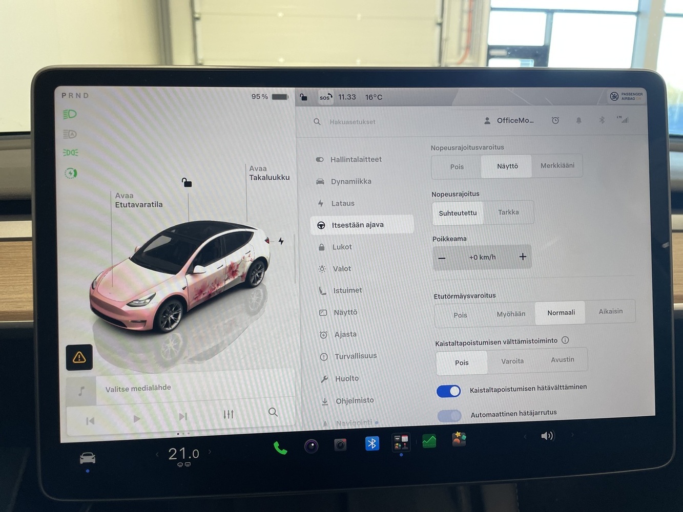 Tesla Model Y vaihtoauto