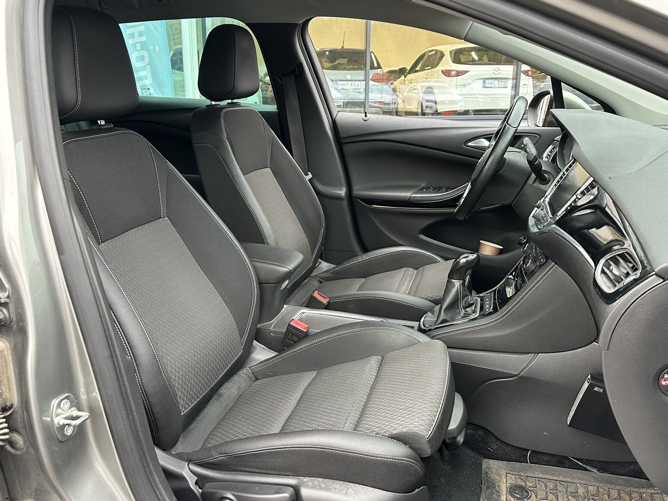 Opel Astra vaihtoauto