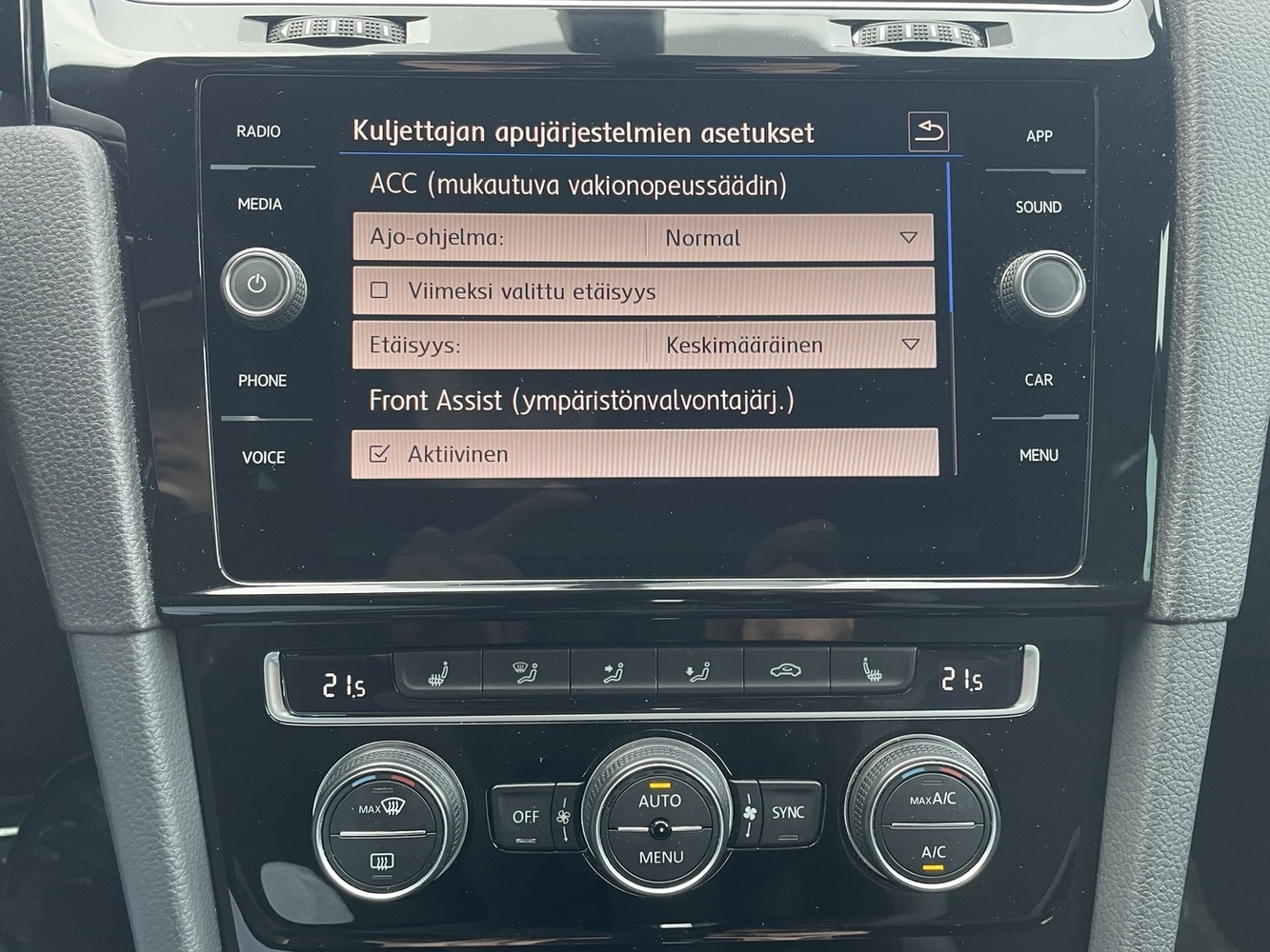 Volkswagen Golf vaihtoauto