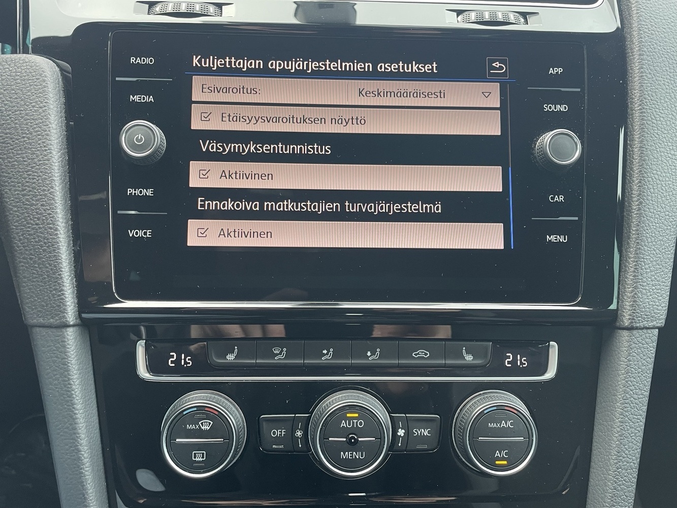 Volkswagen Golf vaihtoauto