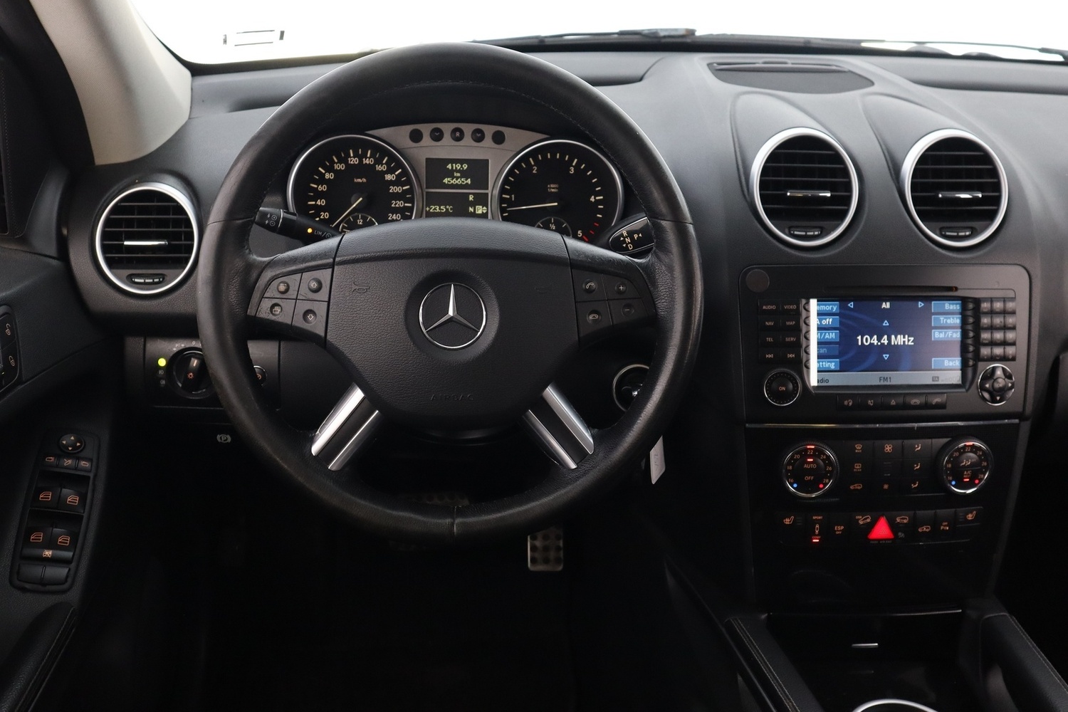 Mercedes-Benz ML vaihtoauto