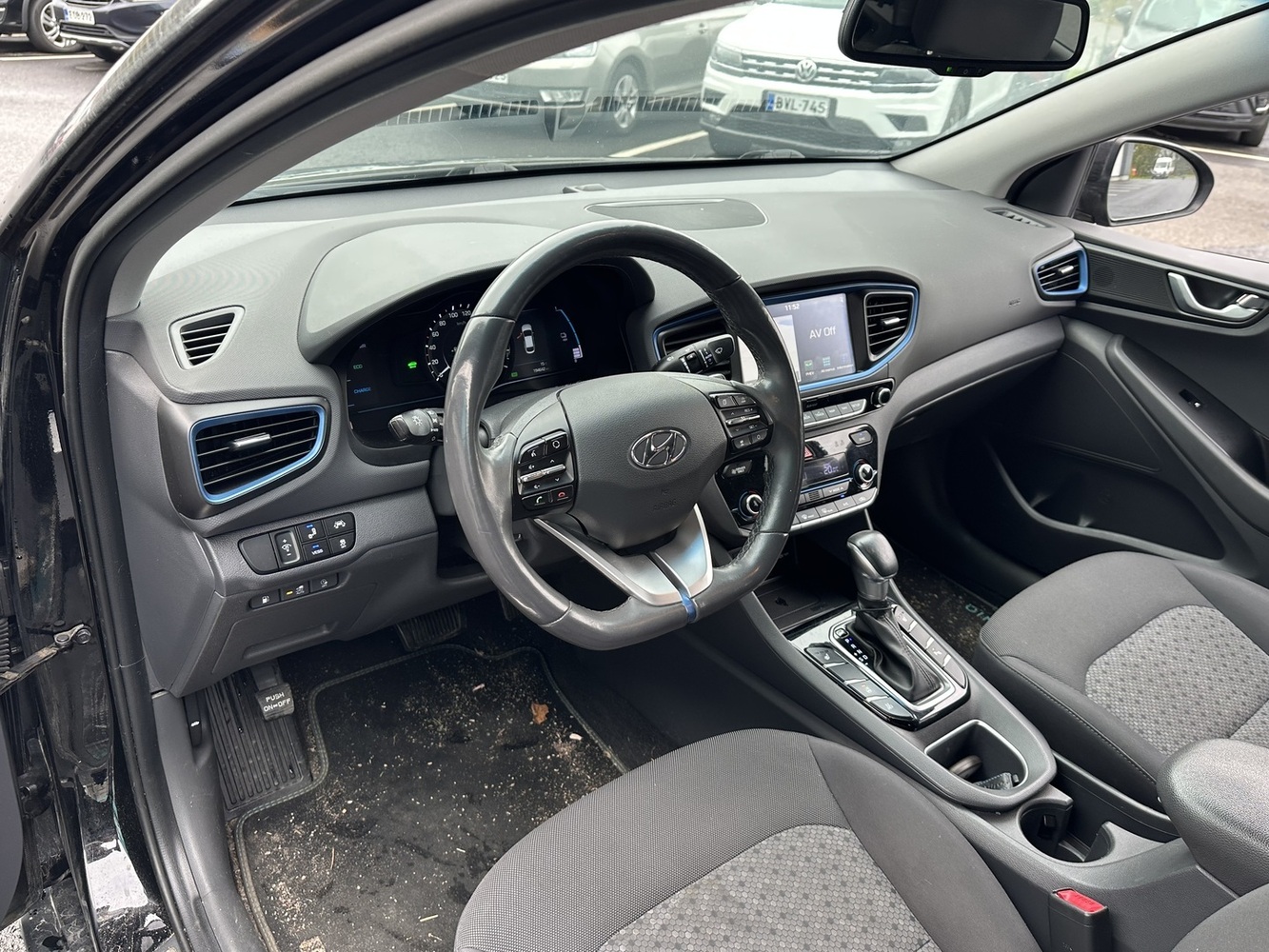 Hyundai IONIQ plug-in vaihtoauto