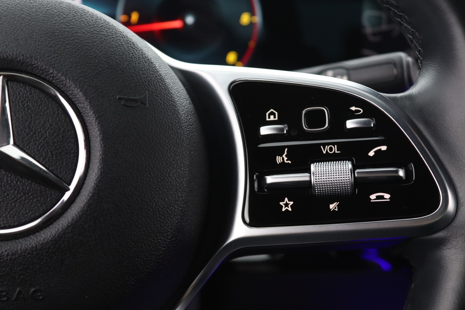 Mercedes-Benz GLA vaihtoauto