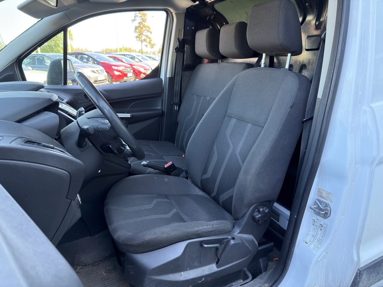 Ford Transit Connect vaihtoauto