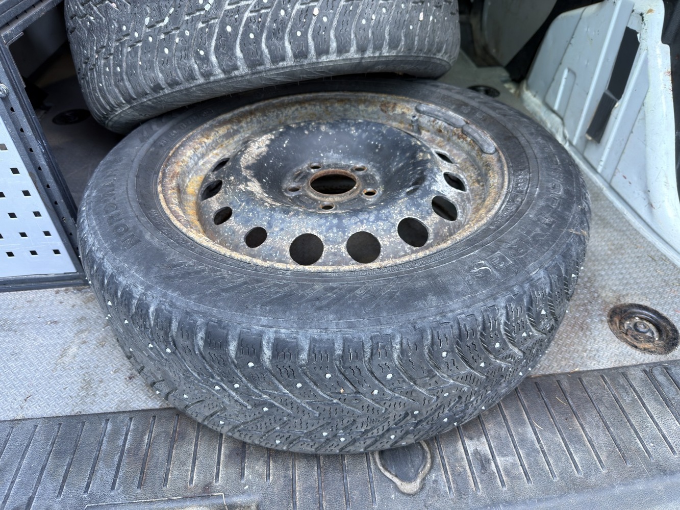 Ford Transit Connect vaihtoauto