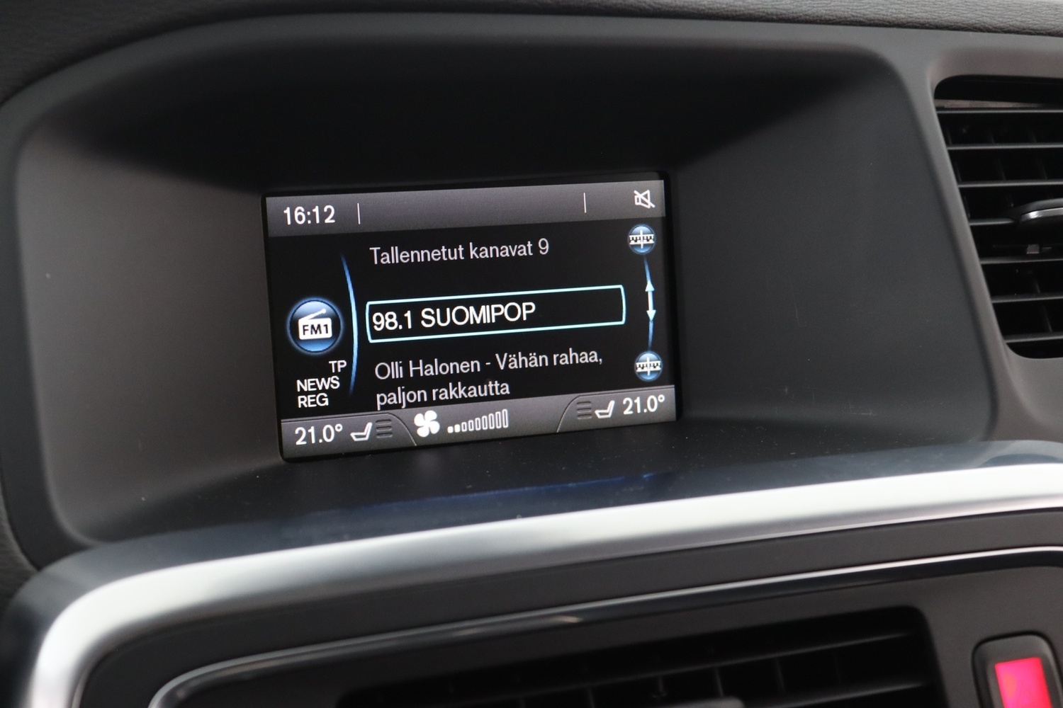 Volvo V60 vaihtoauto