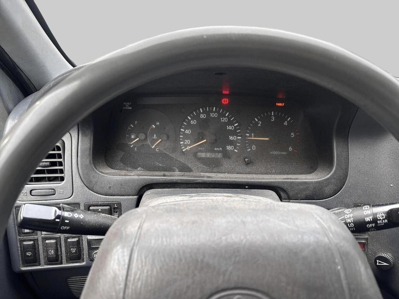 Toyota Hiace vaihtoauto